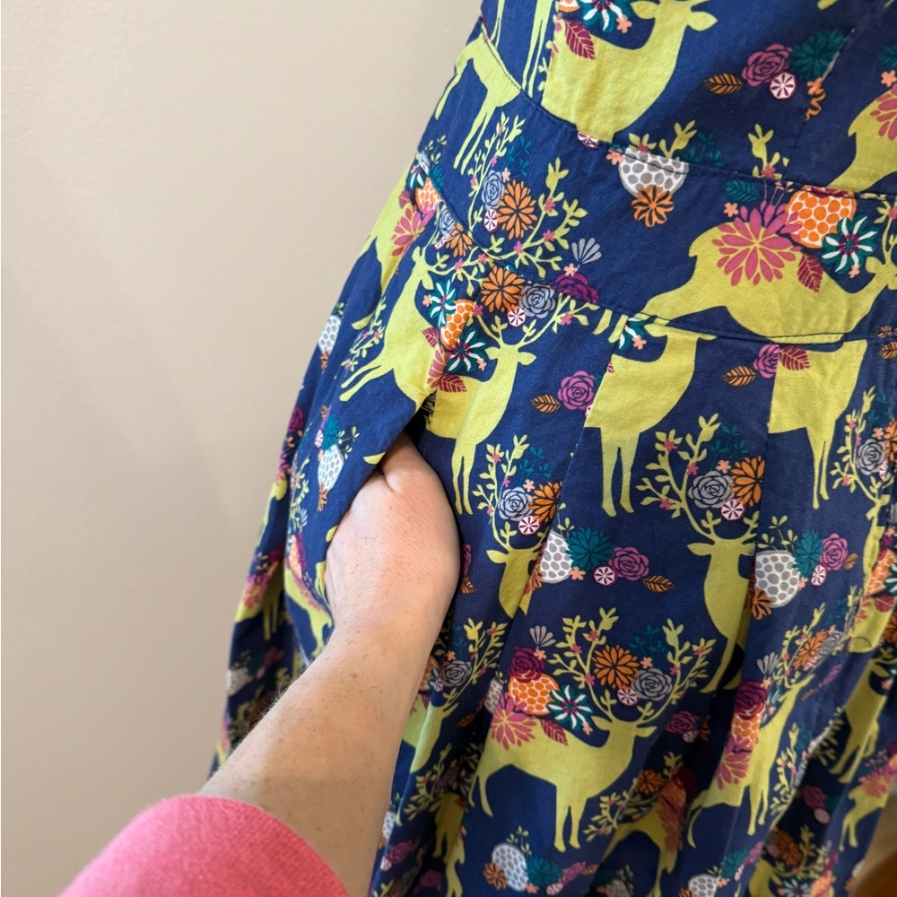 Retrolicious Small Deer print dress cotton Like New - Picture 4 of 9